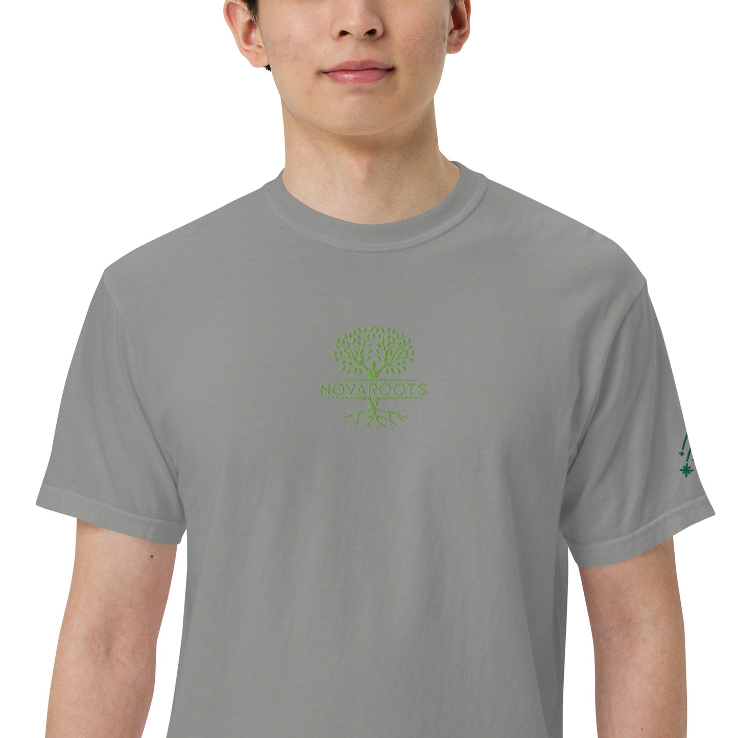 Embroidered heavyweight t-shirt 100% Cotton