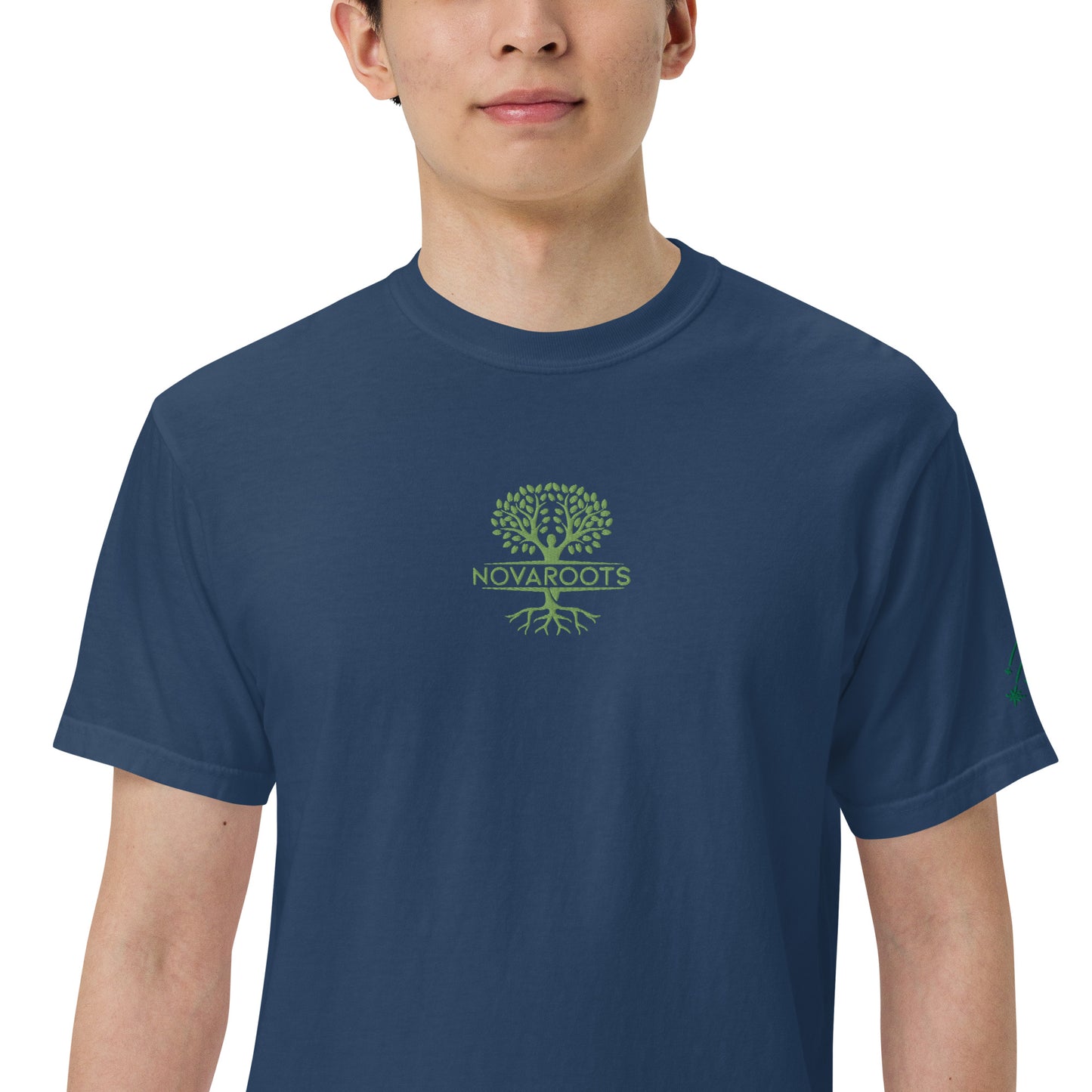 Embroidered heavyweight t-shirt 100% Cotton