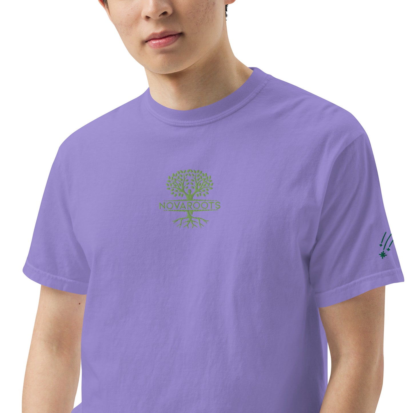 Embroidered heavyweight t-shirt 100% Cotton